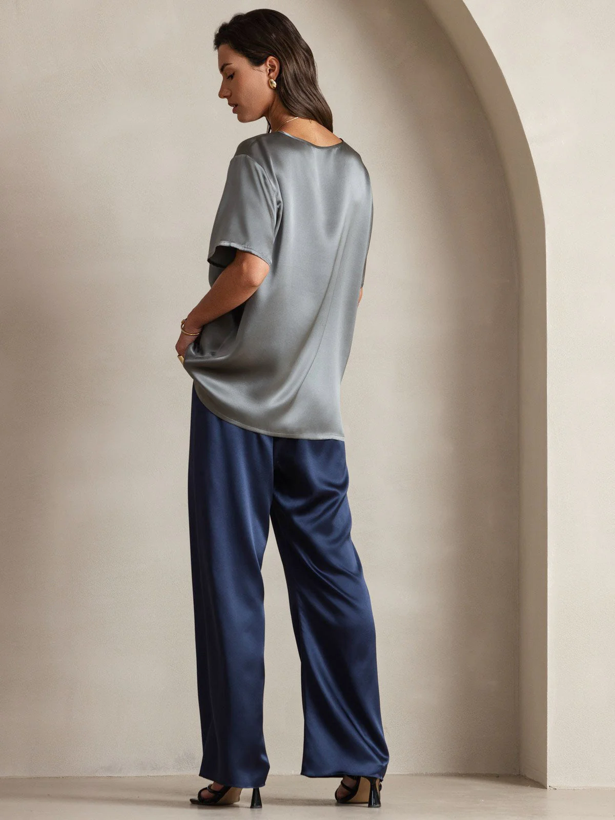 Clearance(Ships to UK Only) - Women's Pure Silk Short Sleeve Round Neck T-Shirt - Image 9