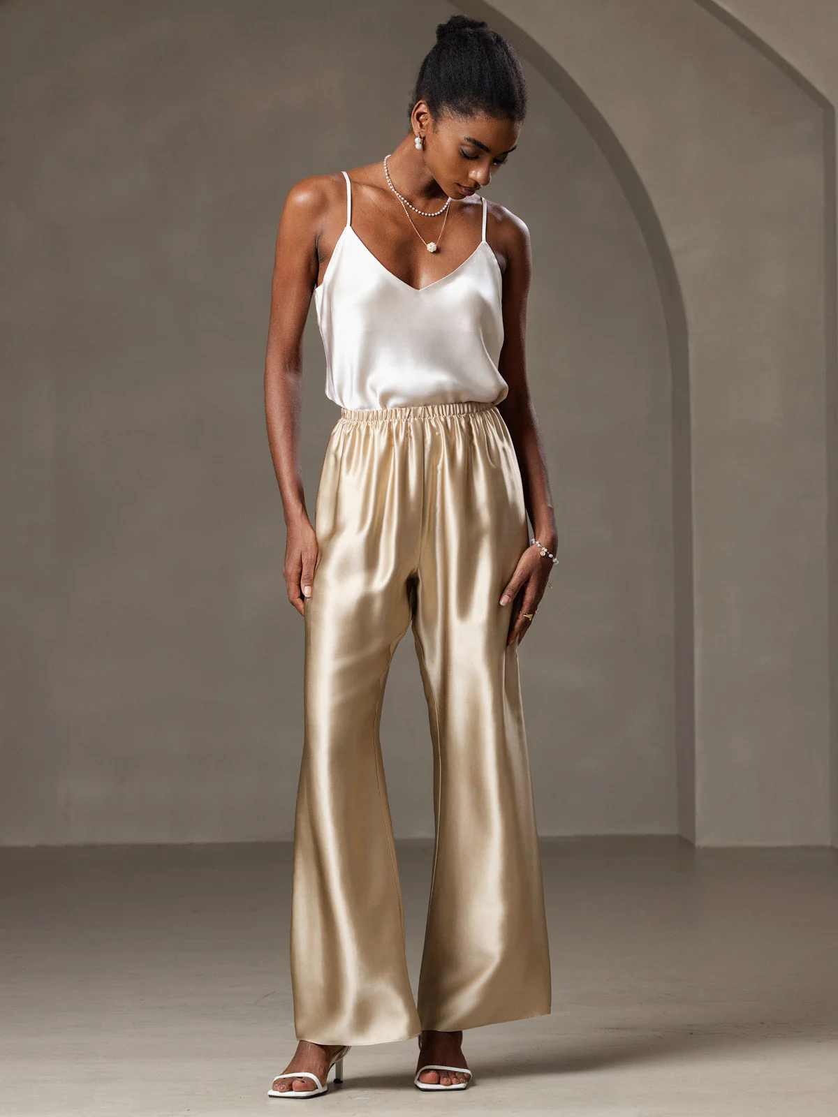 Pure Silk Spaghetti Strap V Neck Camisoles - Image 23