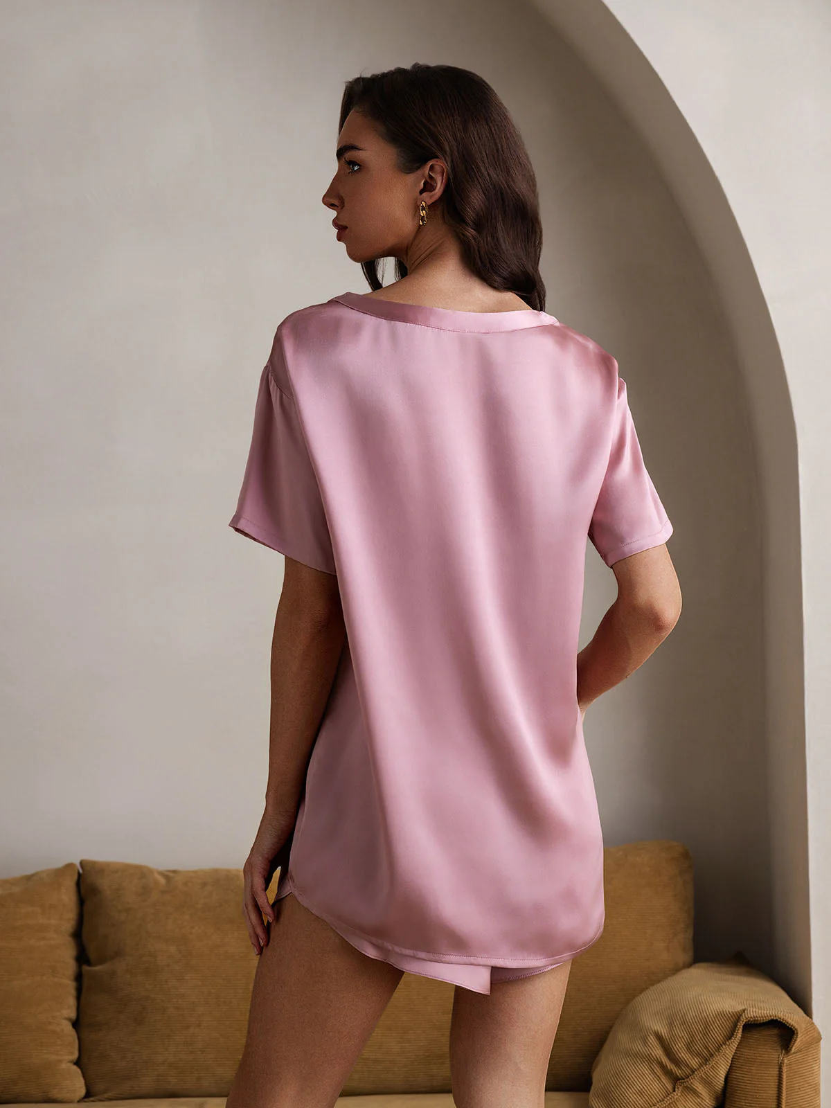 Pure Silk Short Sleeve Round Neck Women's Pyjamas Set - Image 16