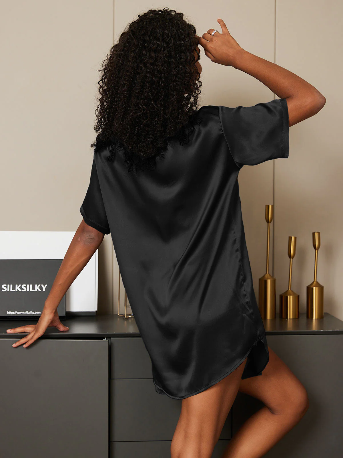 Pure Silk Short Sleeve Round Neck Women's Pyjamas Set - Image 43