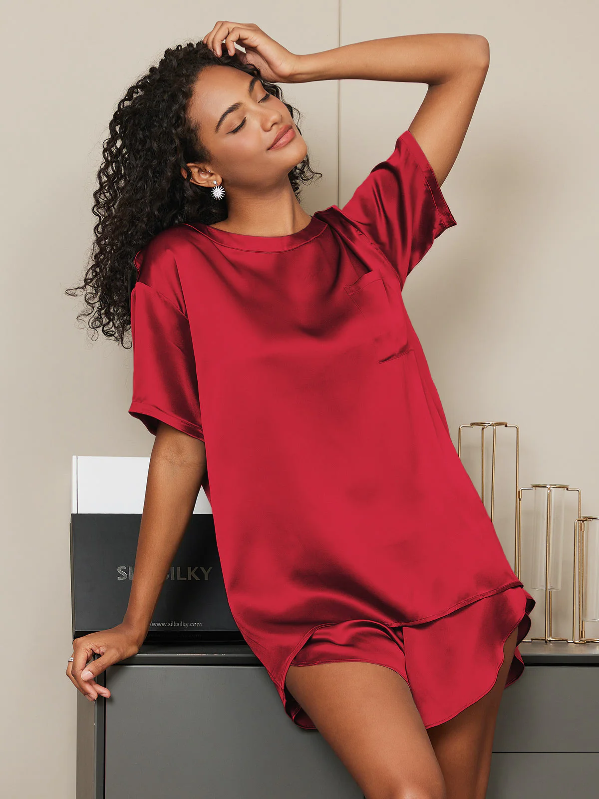 Pure Silk Short Sleeve Round Neck Women's Pyjamas Set - Image 47
