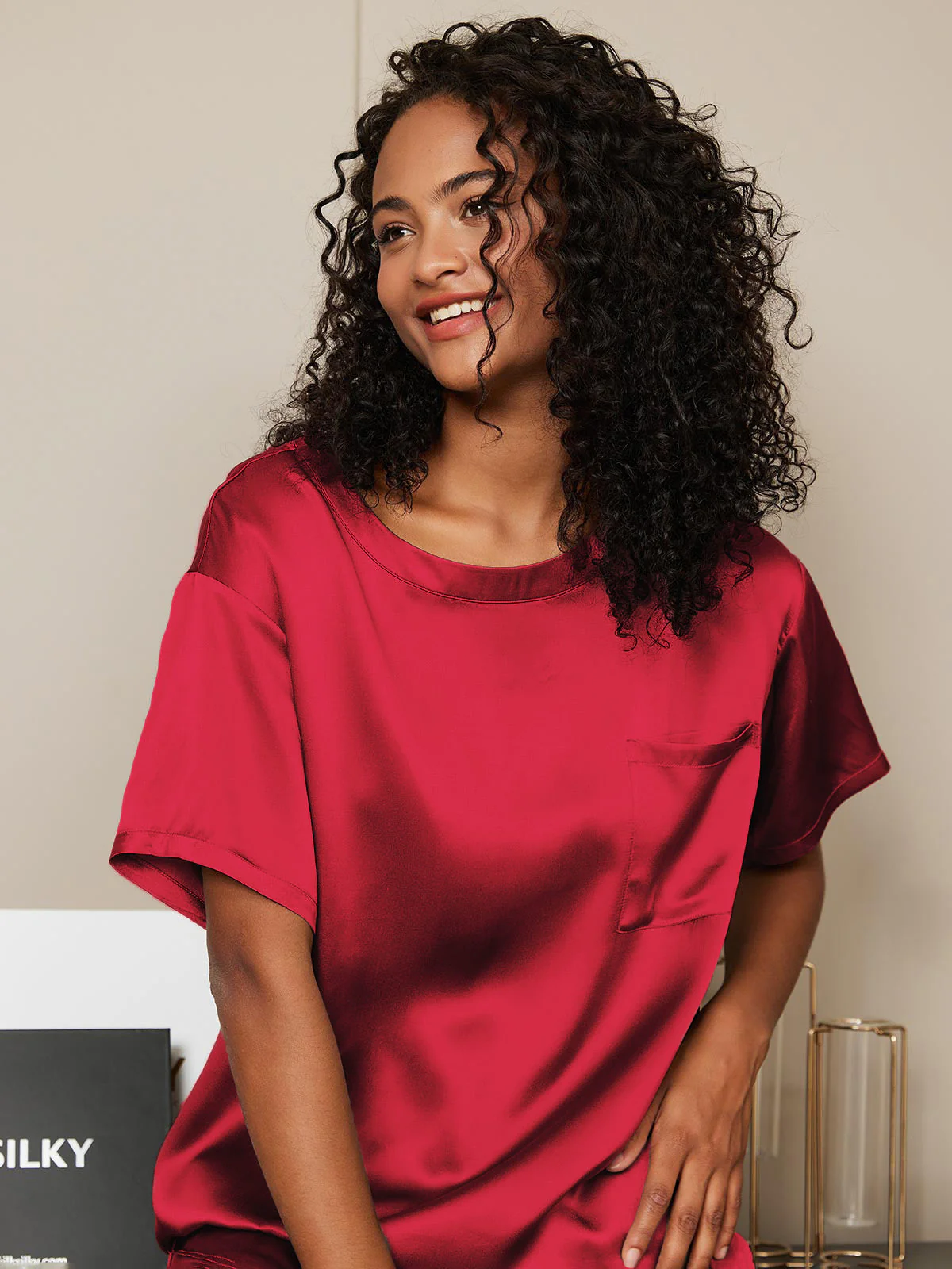 Pure Silk Short Sleeve Round Neck Women's Pyjamas Set - Image 49