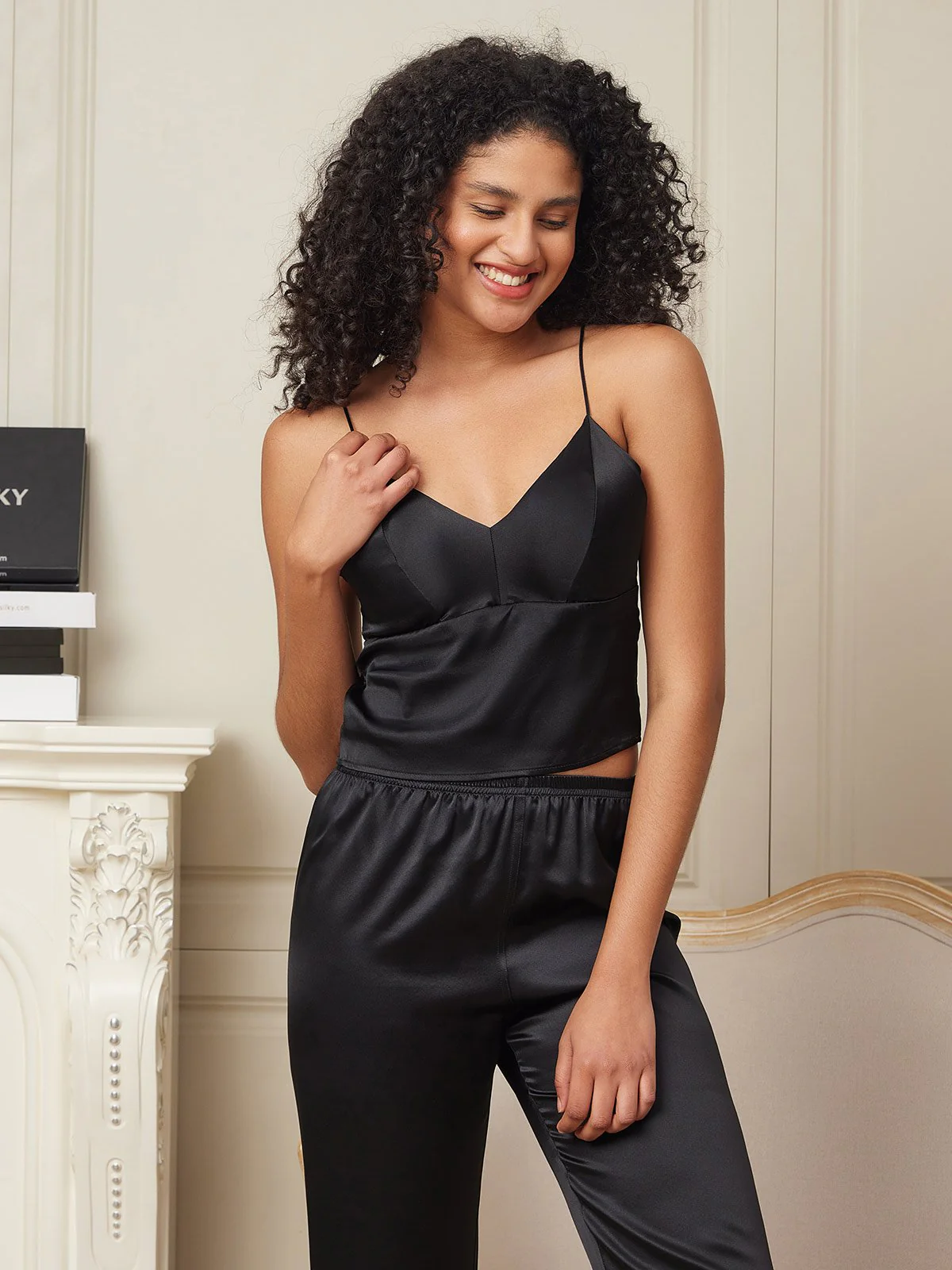 Pure Silk Spaghetti Strap V Neck Camisoles with Built-in Bra - Image 7