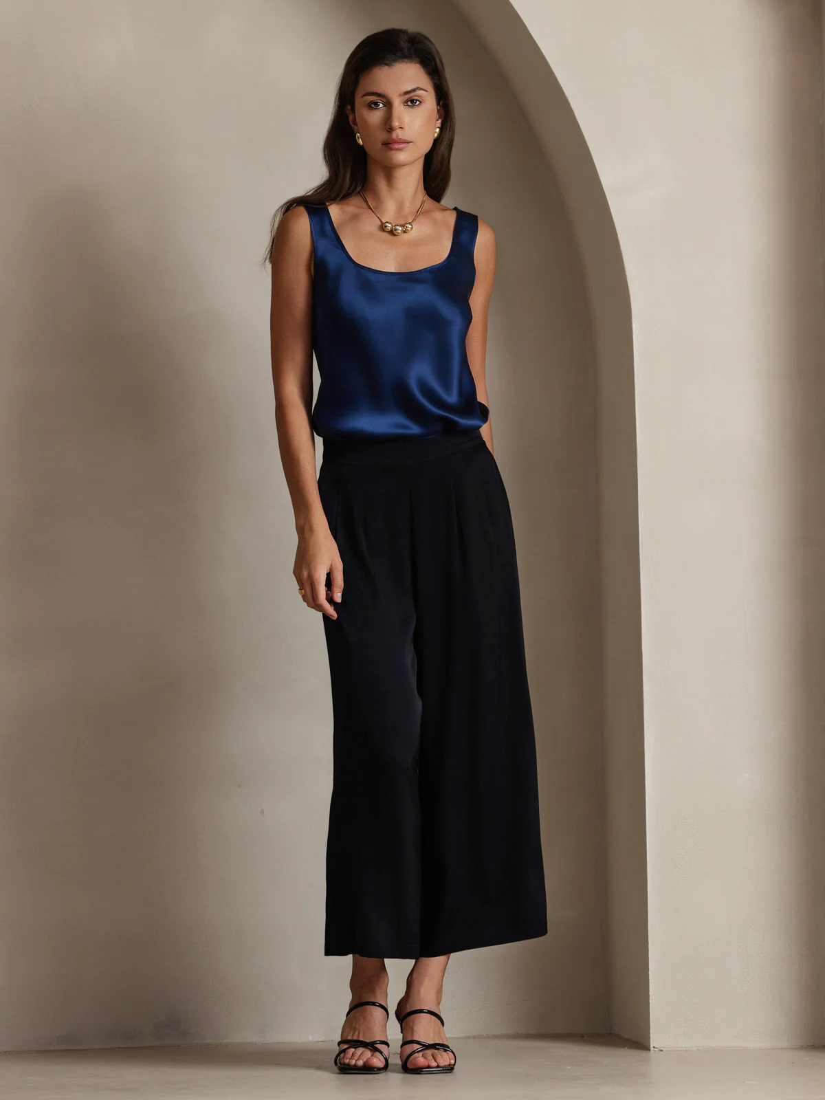 Women's Pure Silk Sleeveless U Neck Tank Top - Image 27