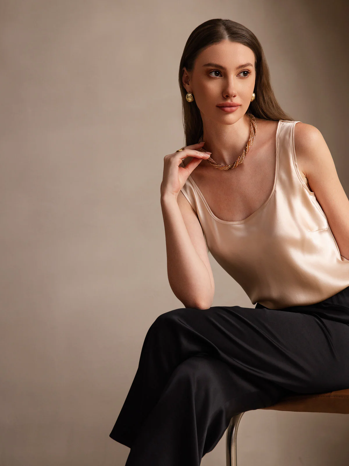 Women's Pure Silk Sleeveless U Neck Tank Top - Image 4