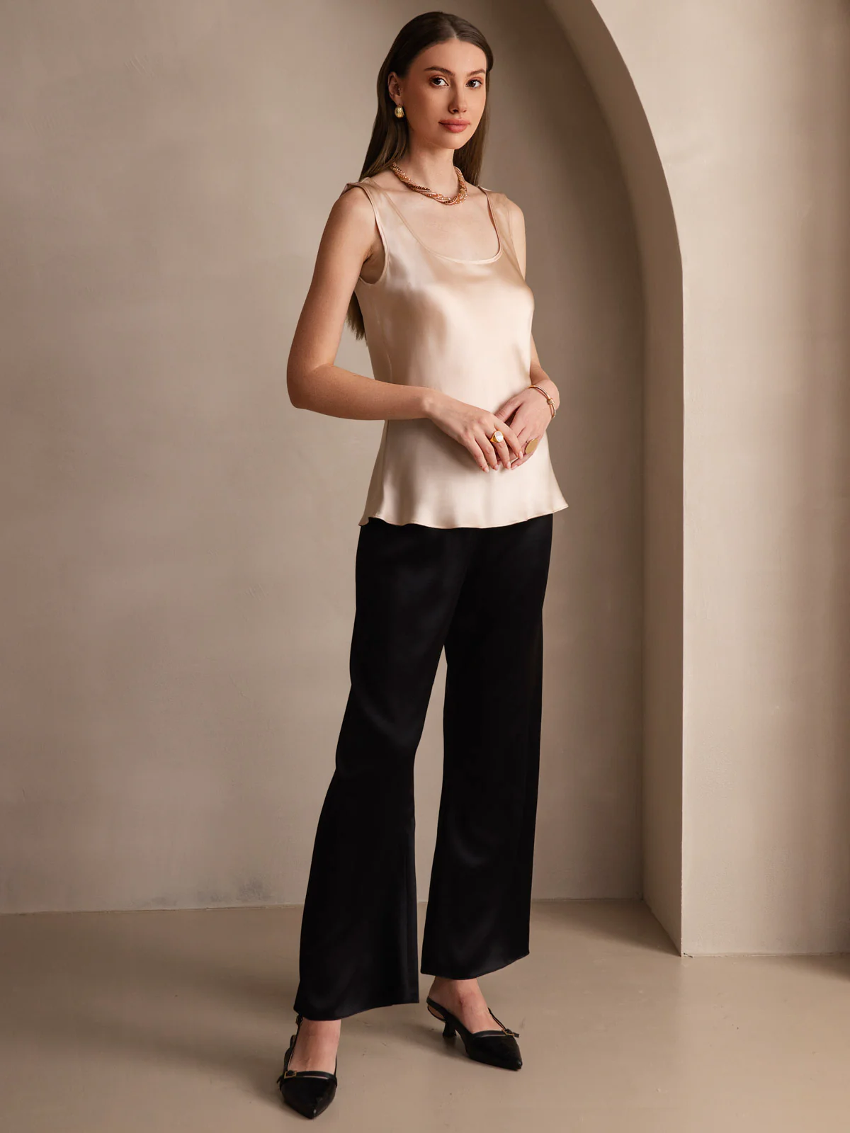 Women's Pure Silk Sleeveless U Neck Tank Top - Image 6