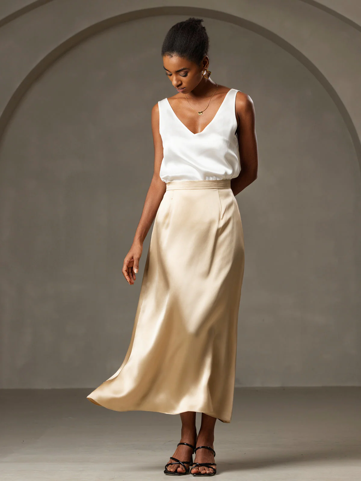 Clearance(Ships to UK Only) - Pure Silk Solid Color Wide Straps Camisole Top - Image 17