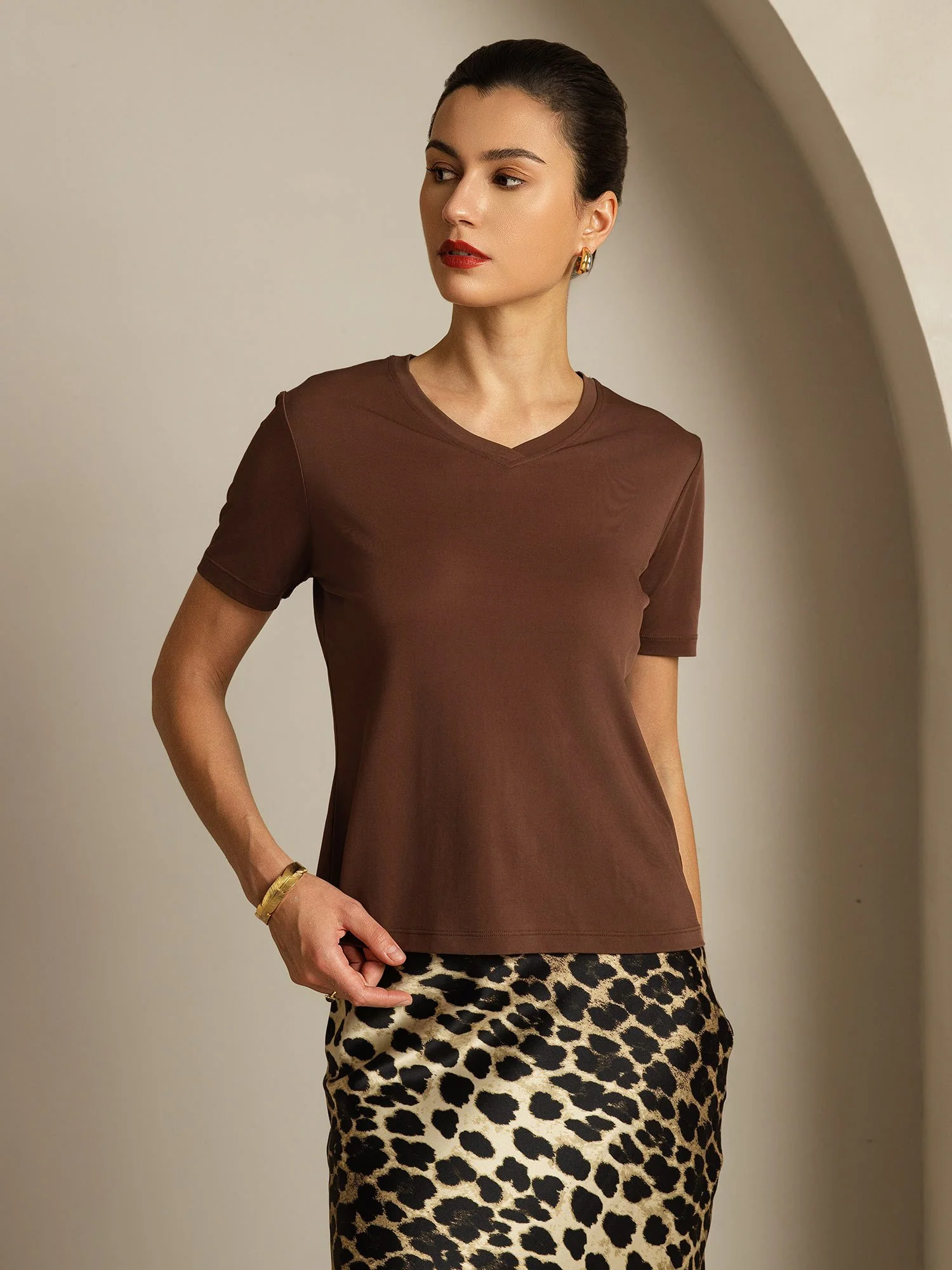 Pure Silk V Neck Short-Sleeve Snag-Resistant Women's T-Shirt - Image 24