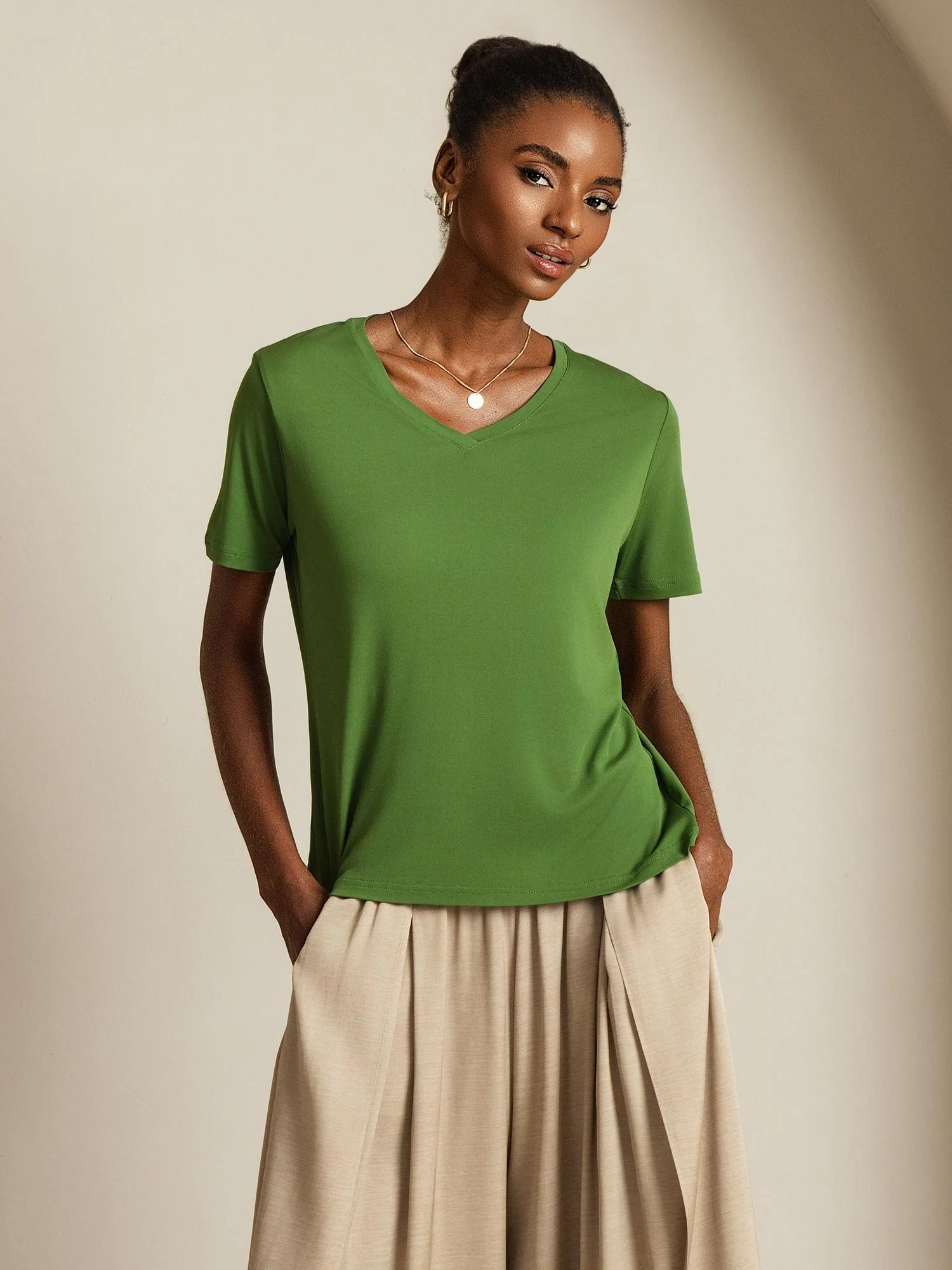 Pure Silk V Neck Short-Sleeve Snag-Resistant Women's T-Shirt - Image 26