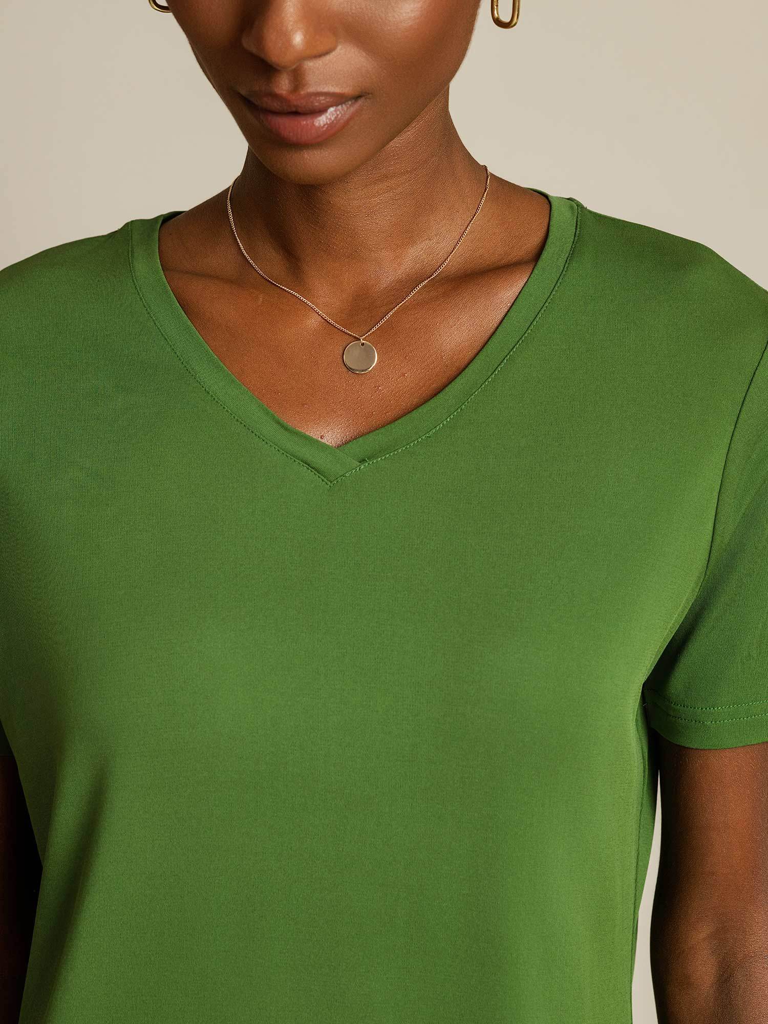 Pure Silk V Neck Short-Sleeve Snag-Resistant Women's T-Shirt - Image 29