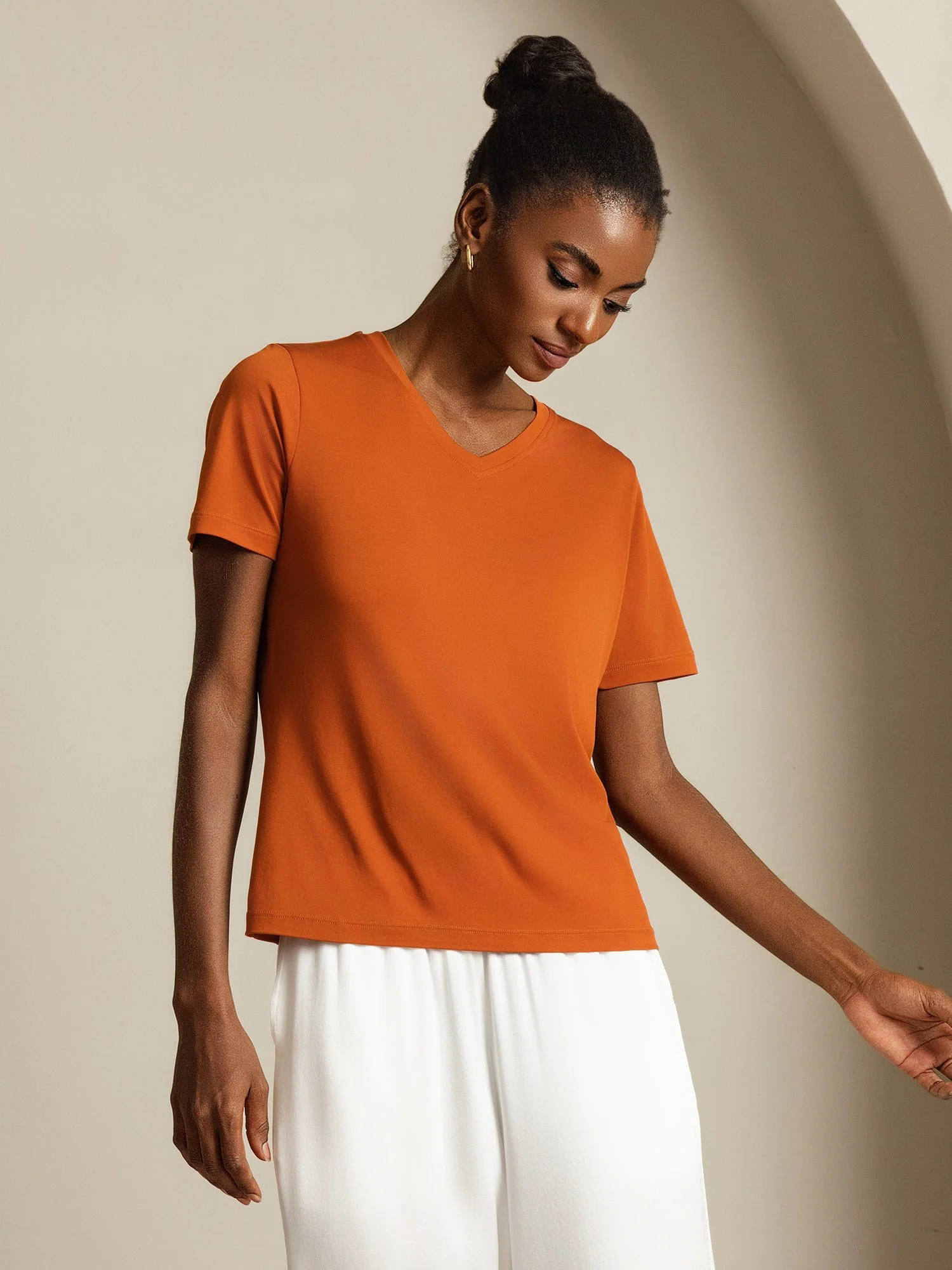 Pure Silk V Neck Short-Sleeve Snag-Resistant Women's T-Shirt - Image 3