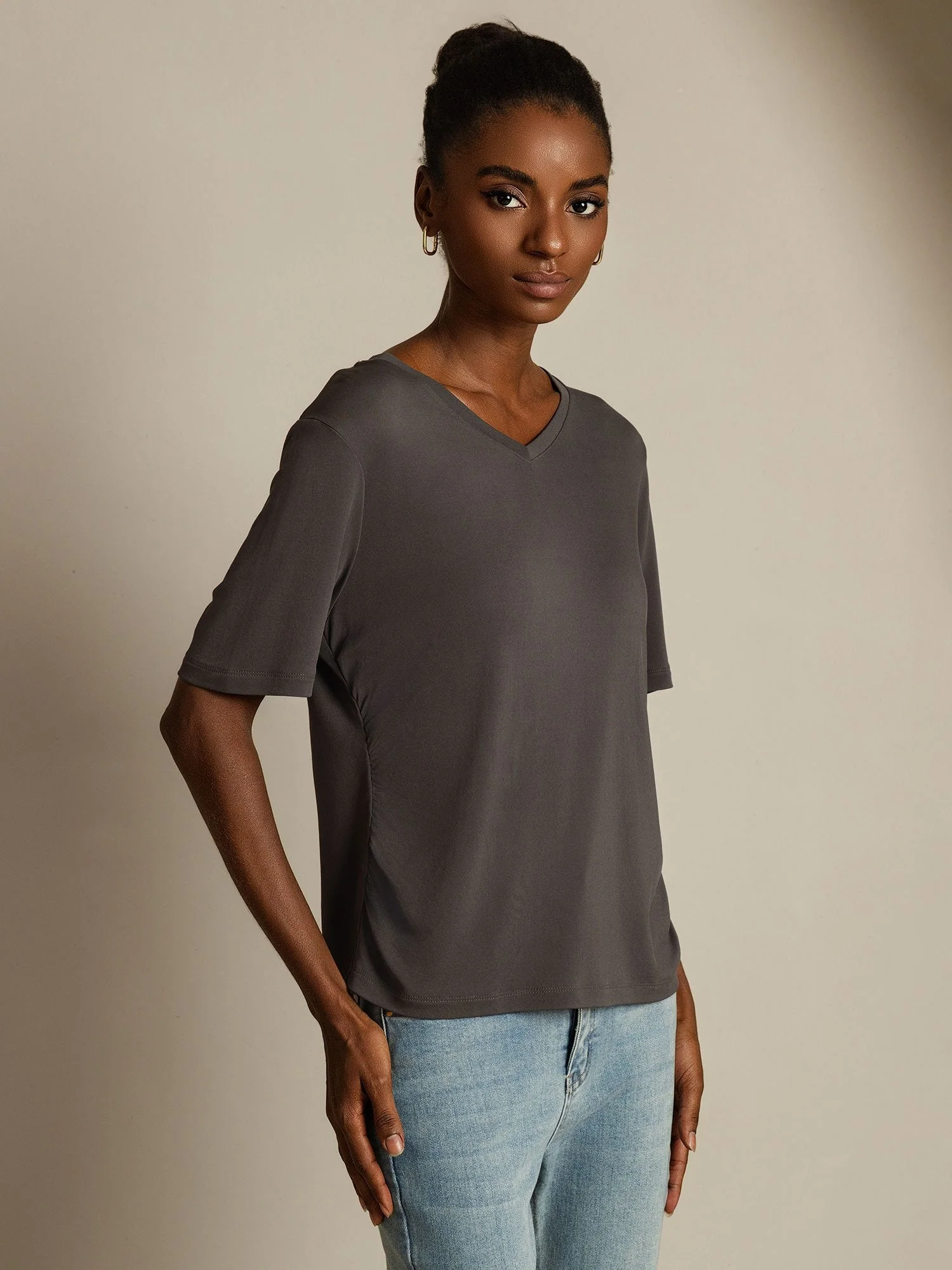 Pure Silk V-Neck Women's T-Shirt - Image 17