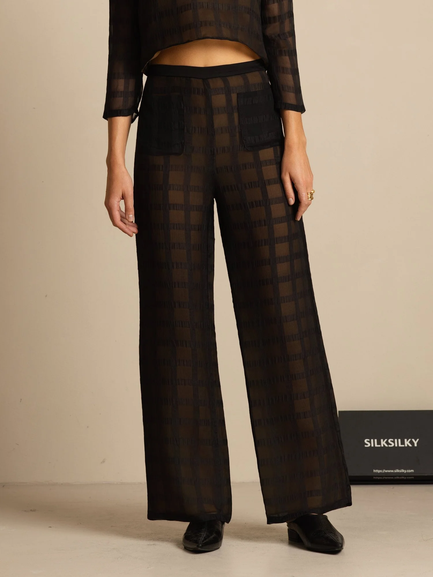 Pure Silk Women's High-Waist Textured Grid Wide-Leg Pants With Pockets - Image 3