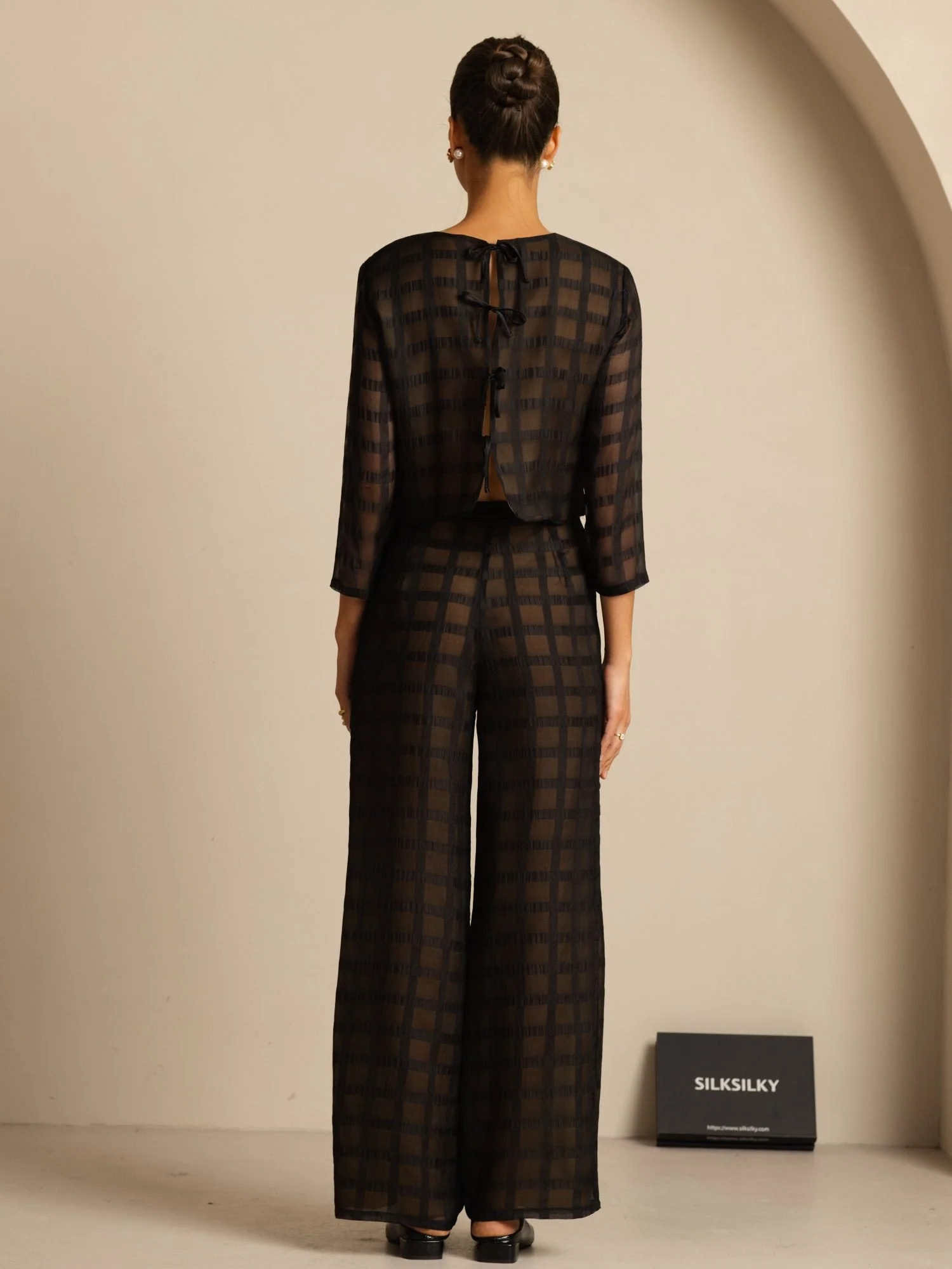 Pure Silk Women's Textured Grid Crop Blouse & Wide-Leg Pants Set - Image 2