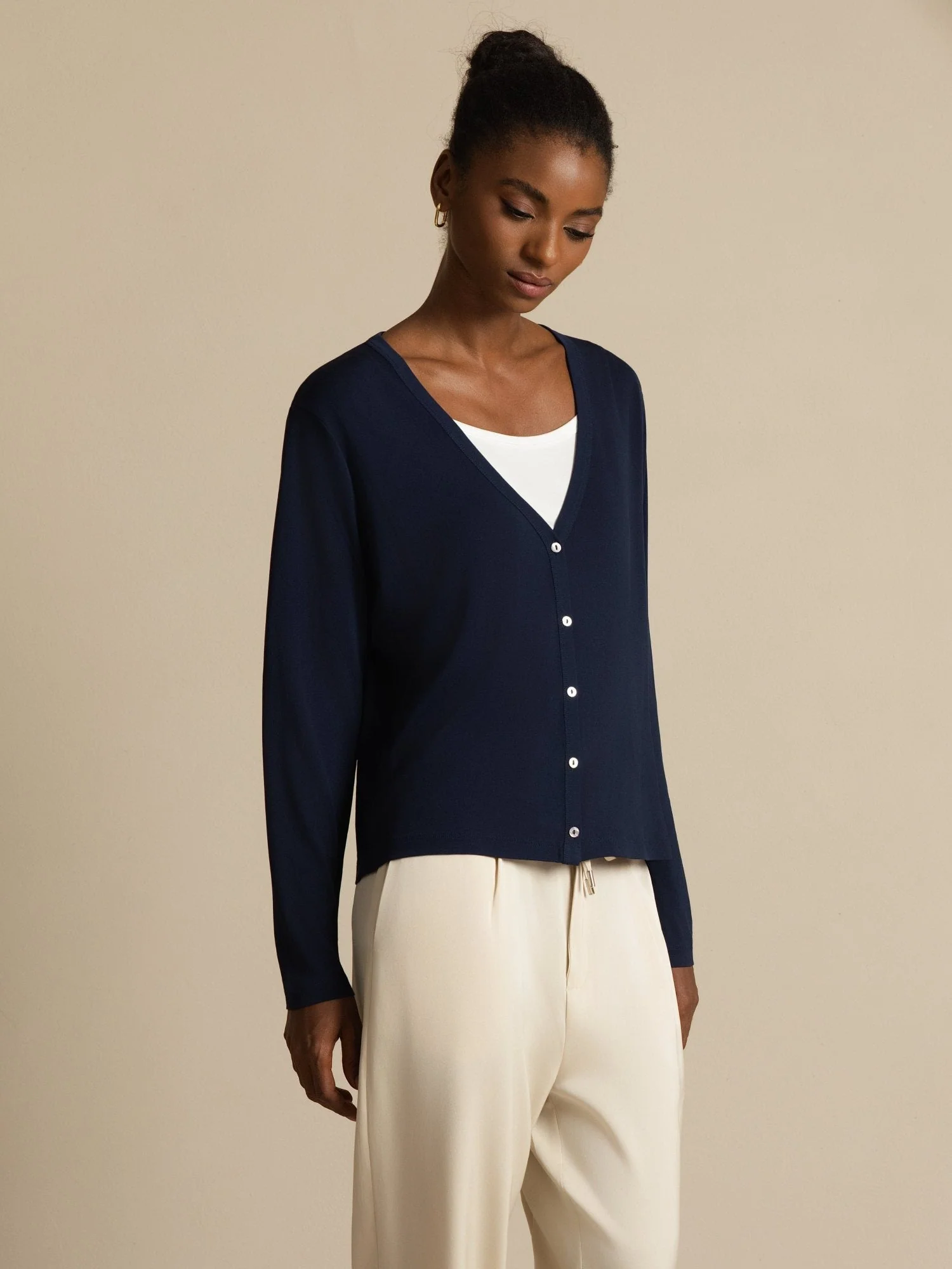 Pure Silk Women's V-Neck Long Sleeve Basic Cardigan - Image 16