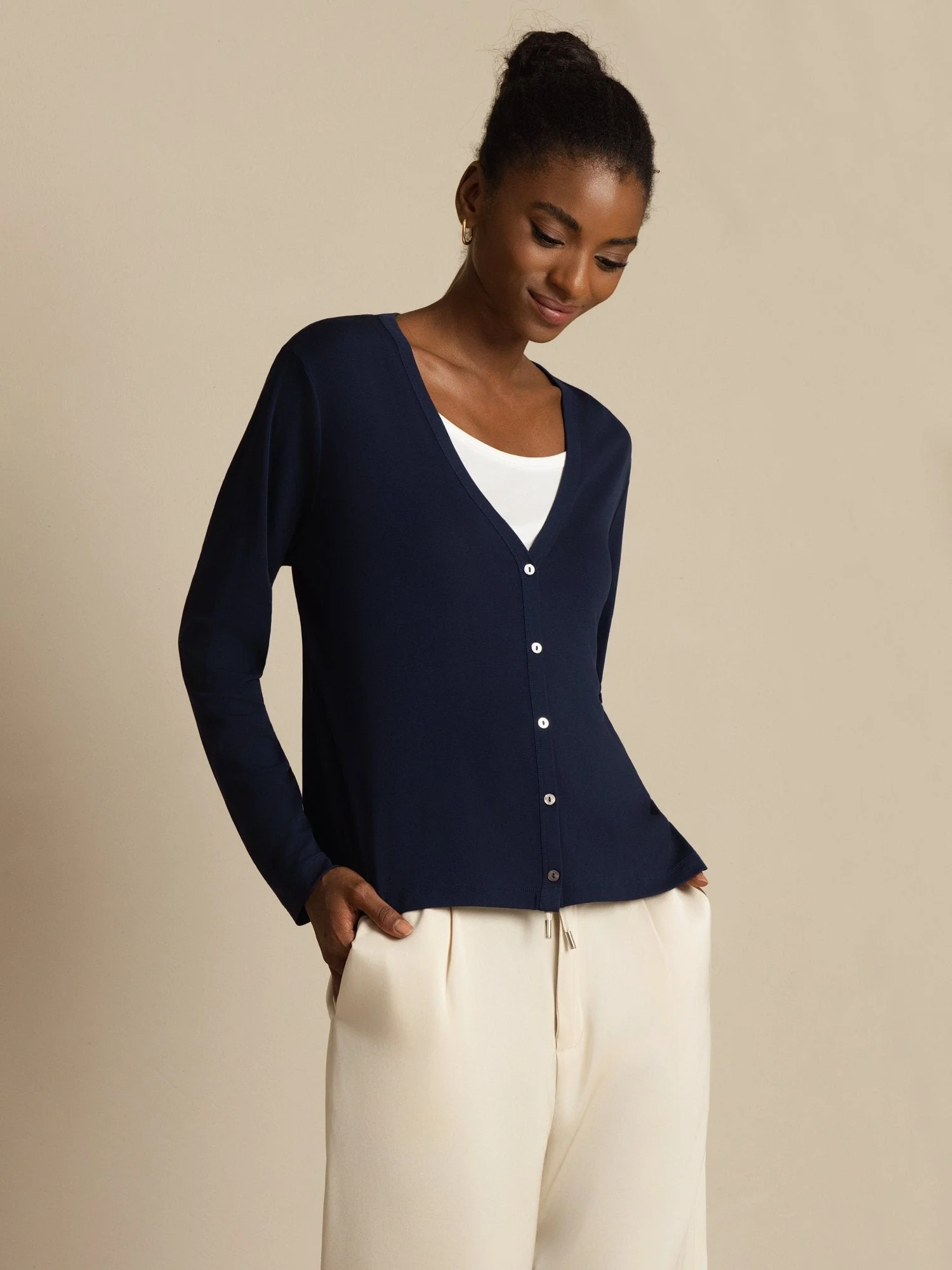 Pure Silk Women's V-Neck Long Sleeve Basic Cardigan - Image 18
