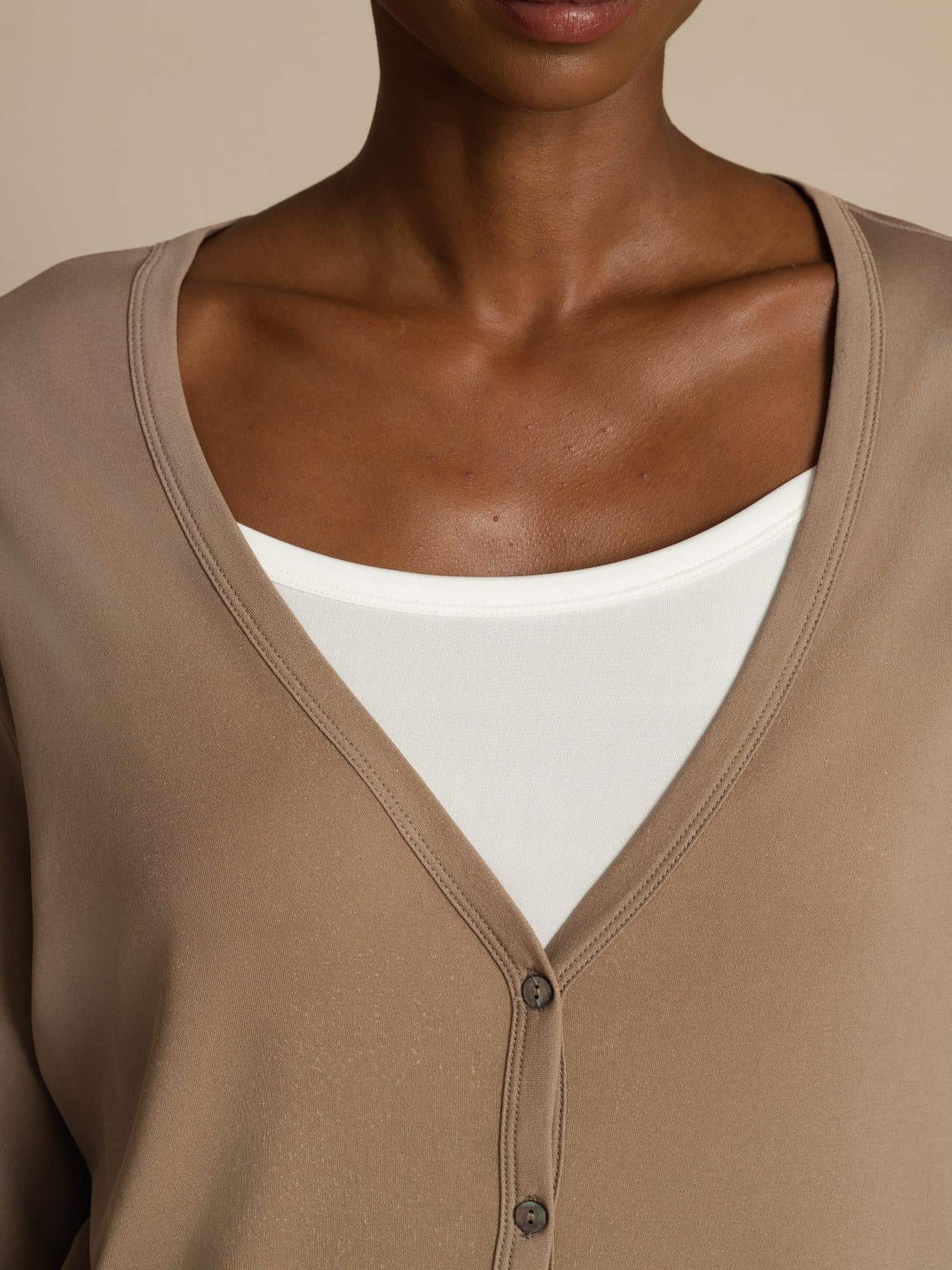 Pure Silk Women's V-Neck Long Sleeve Basic Cardigan - Image 5
