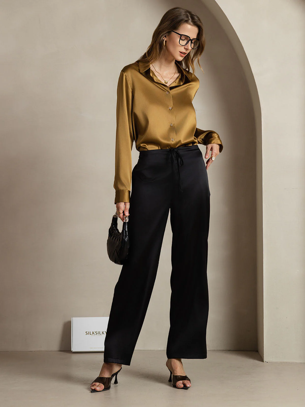Clearance(Ships to UK Only) - 19Momme Silk Long Sleeve Lapel Collar Women's Shirt with Button Up Design - Image 3