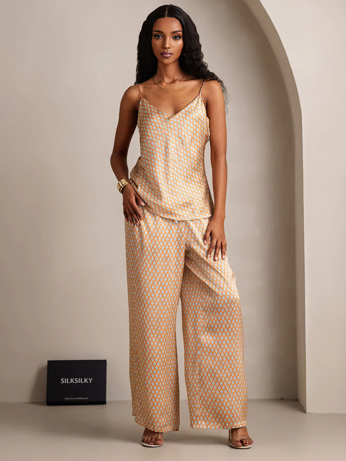 Clearance(Ships to UK Only) - Women's Pure Silk Geometric Print Spaghetti Strap V Neck Cami & Wide Leg Pants Set - Image 3