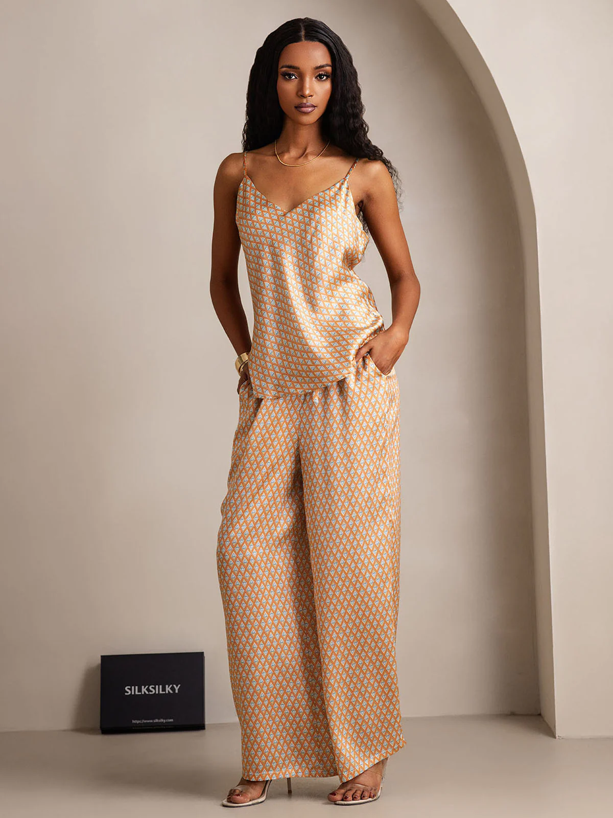 Clearance(Ships to UK Only) - Women's Pure Silk Geometric Print Spaghetti Strap V Neck Cami & Wide Leg Pants Set - Image 6