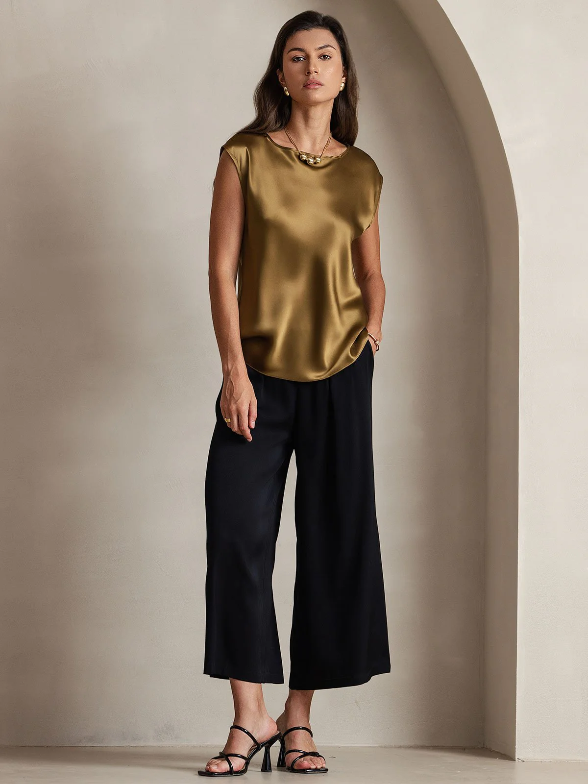 19Momme Women's Silk Cap Sleeve Round Neck Top - Image 36