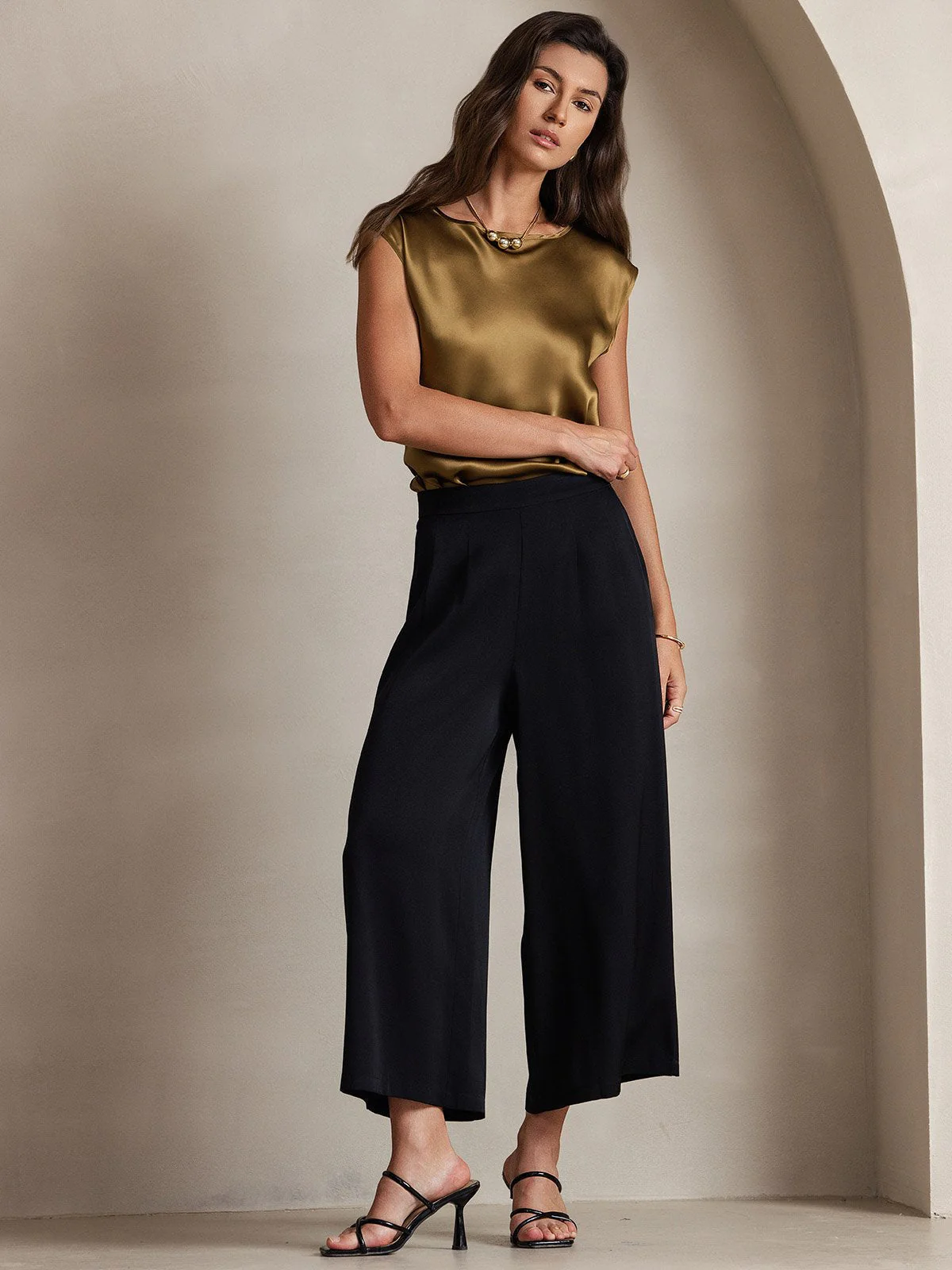 19Momme Women's Silk Cap Sleeve Round Neck Top - Image 38