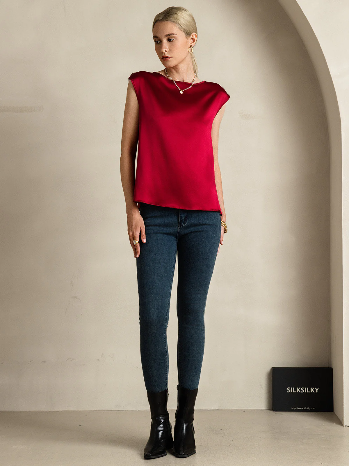 19Momme Women's Silk Cap Sleeve Round Neck Top - Image 7