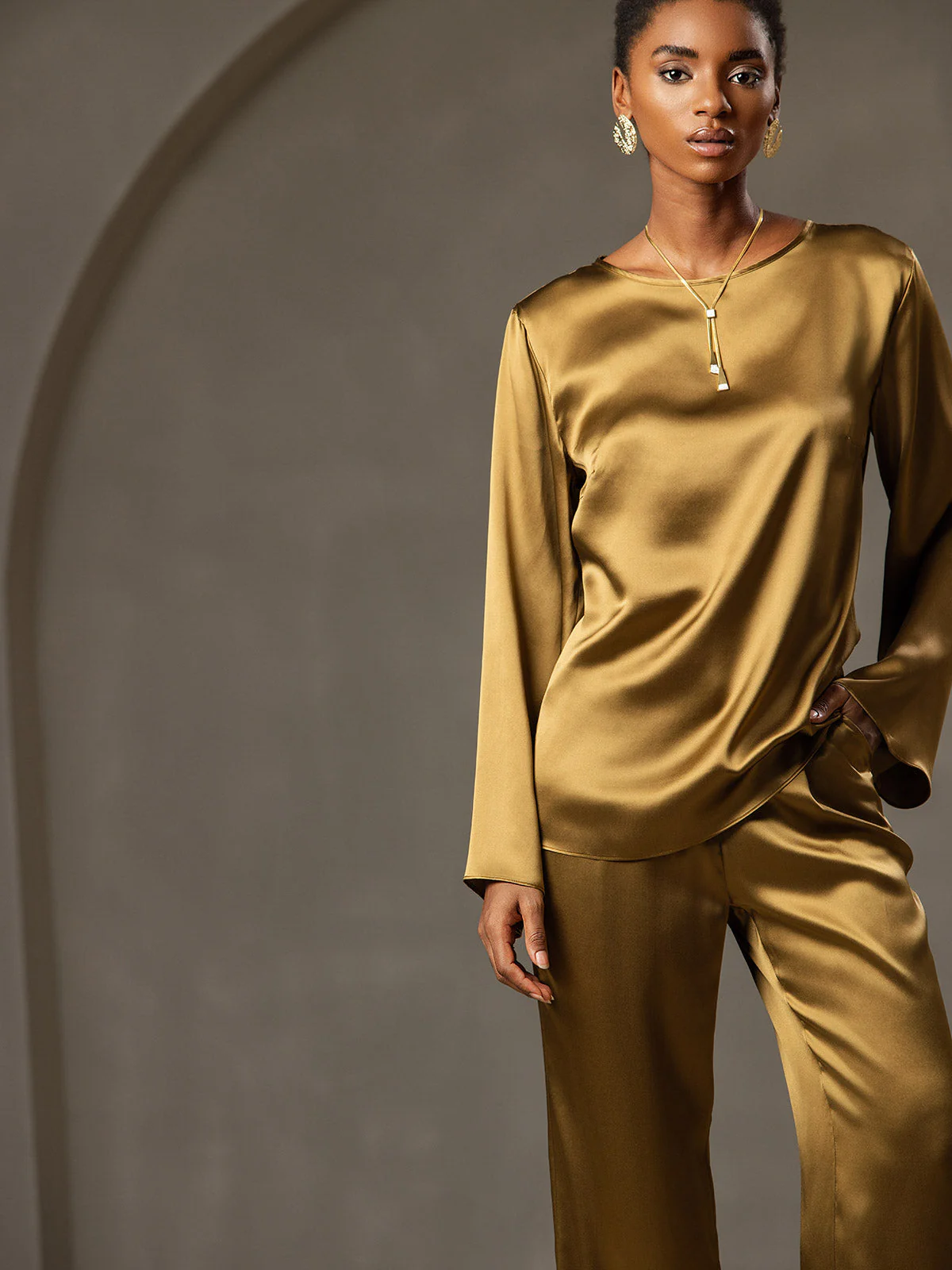 19Momme Silk Bell Sleeve Boat Neck Women's Top - Image 5
