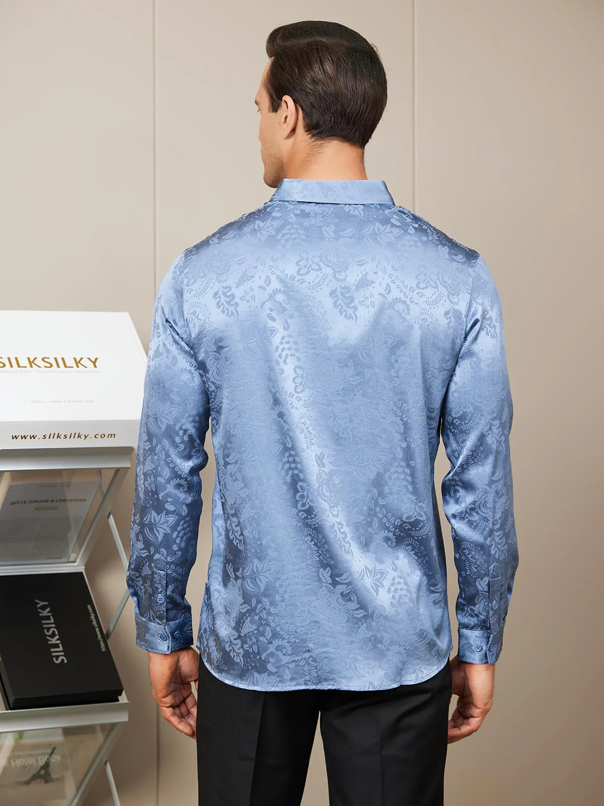 Silk Casual Men‘s Shirt - Image 7