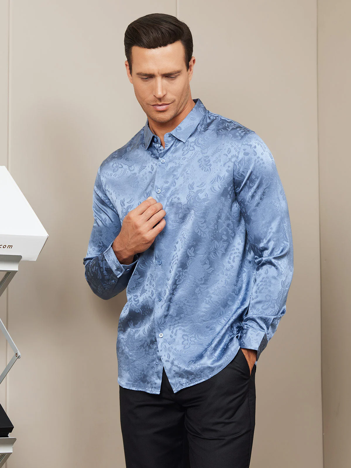 Silk Casual Men‘s Shirt - Image 8