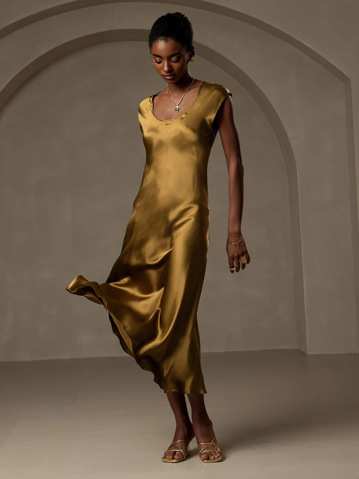 19Momme Silk Cap Sleeve Round Neck Midi Dress - Image 5