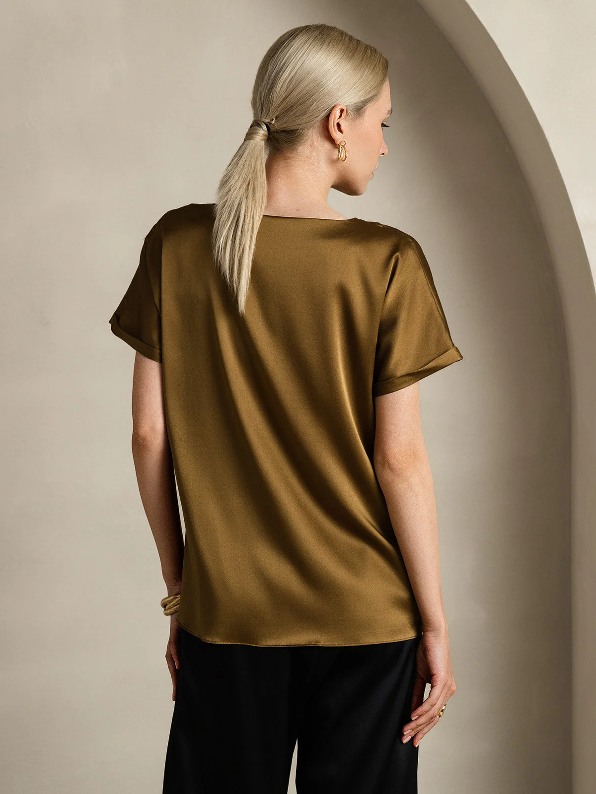 19Momme Silk Short Sleeve Boat Neck Women's T-Shirt - Image 16