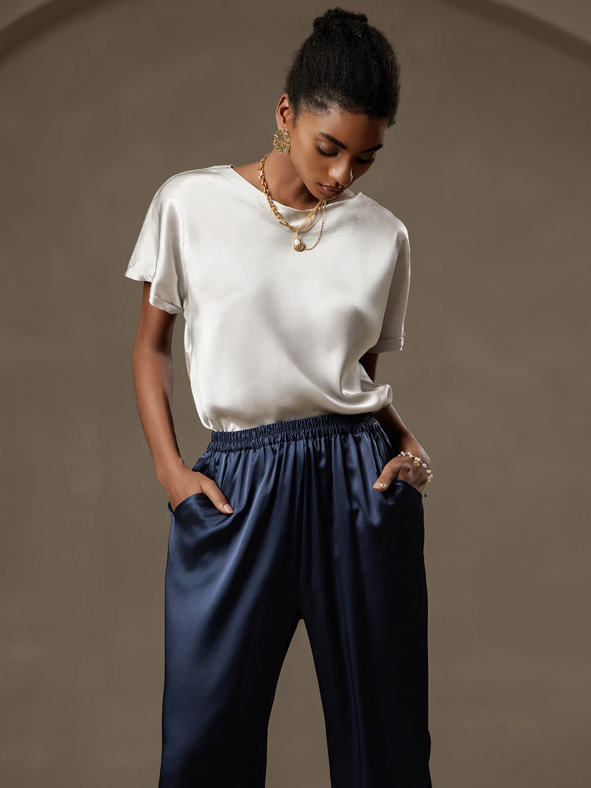 19Momme Silk Short Sleeve Boat Neck Women's T-Shirt - Image 5