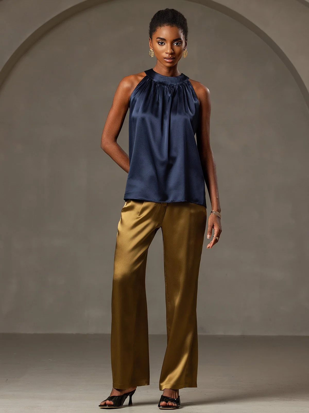 19Momme Silk Sleeveless Halter Neck Women's Top - Image 5