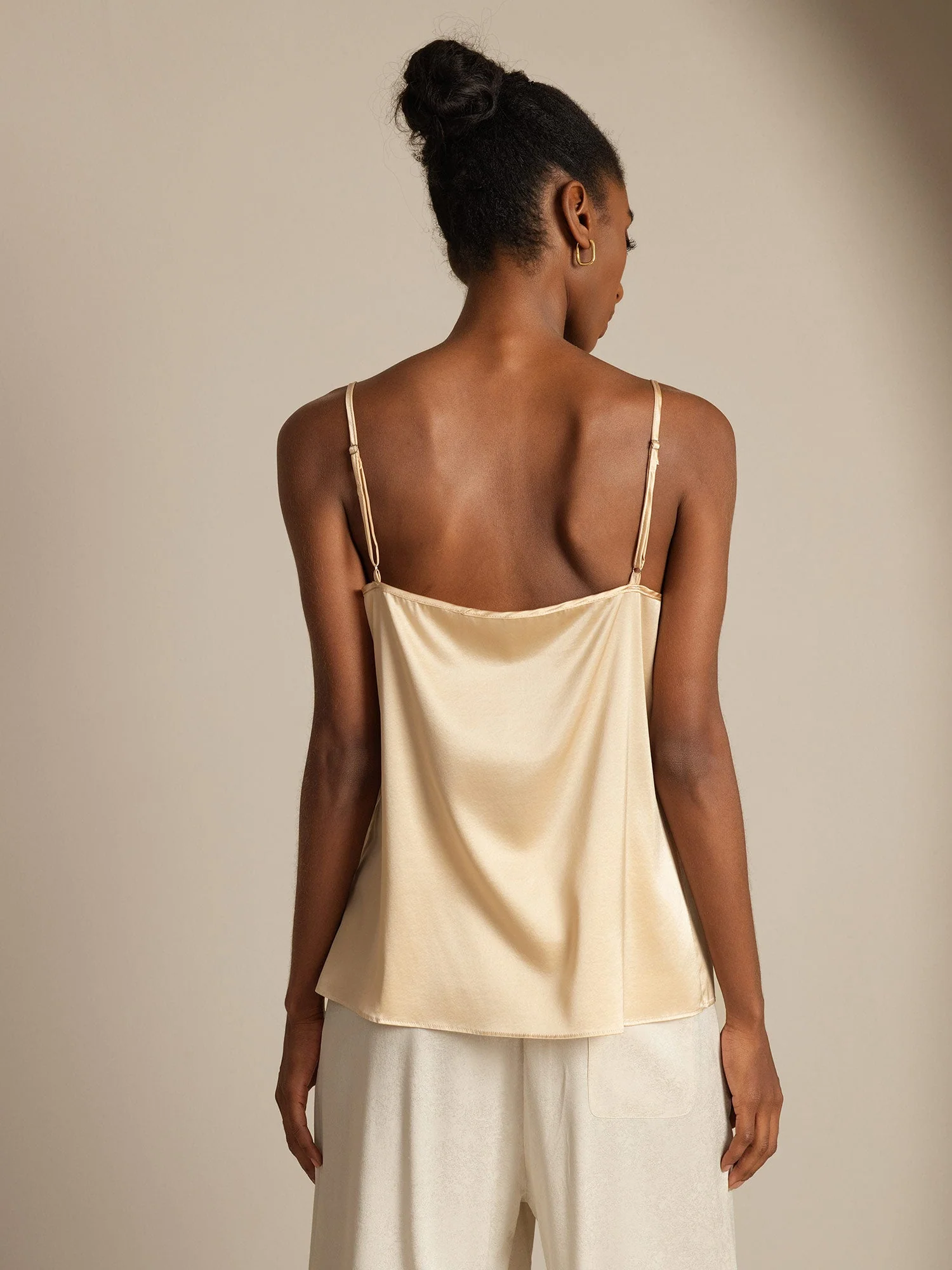 19Momme Silk Spaghetti Strap Round Neck Camisoles - Image 24