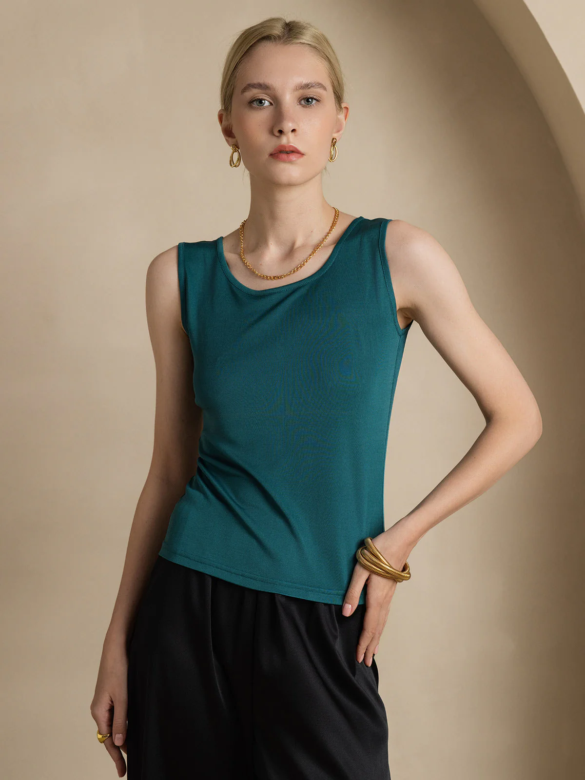 Pure Silk Sleeveless Round Neck Women's Tank Top - Image 32