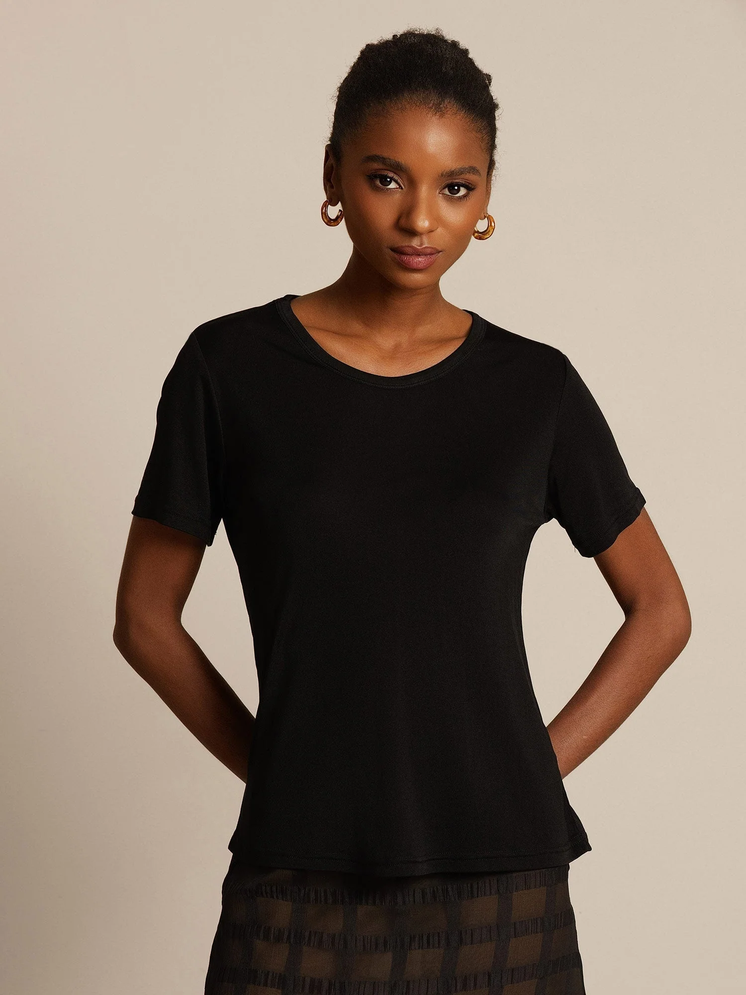 Women's Pure Silk Jersey Short Sleeve Round Neck T-Shirt - Image 14