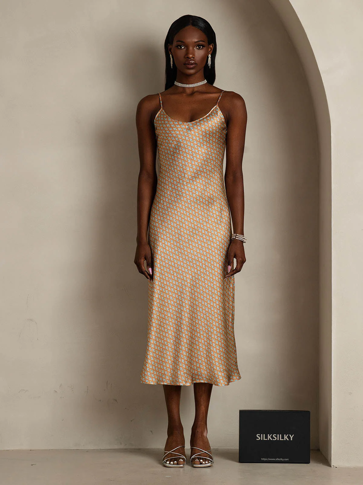 Women's Pure Silk Spaghetti Strap V-neck Midi Nightdress - Image 24