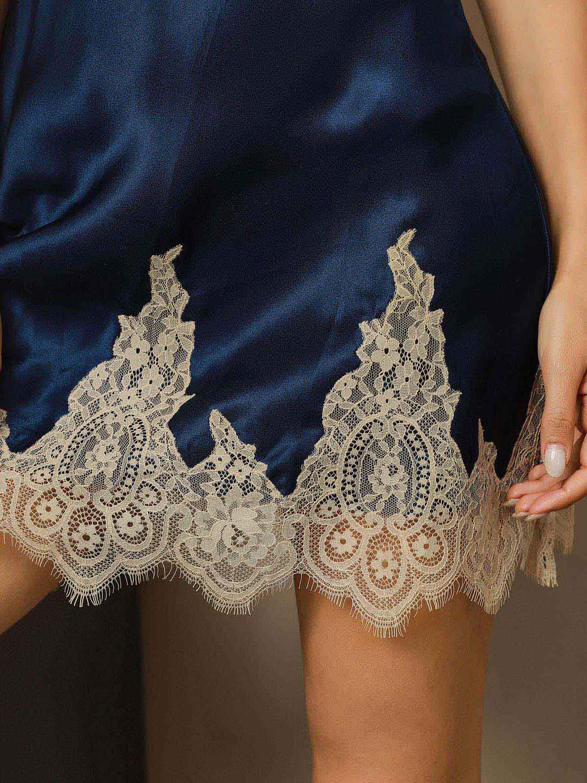 Pure Silk Spaghetti strap V-neck Short Nightdress - Image 5