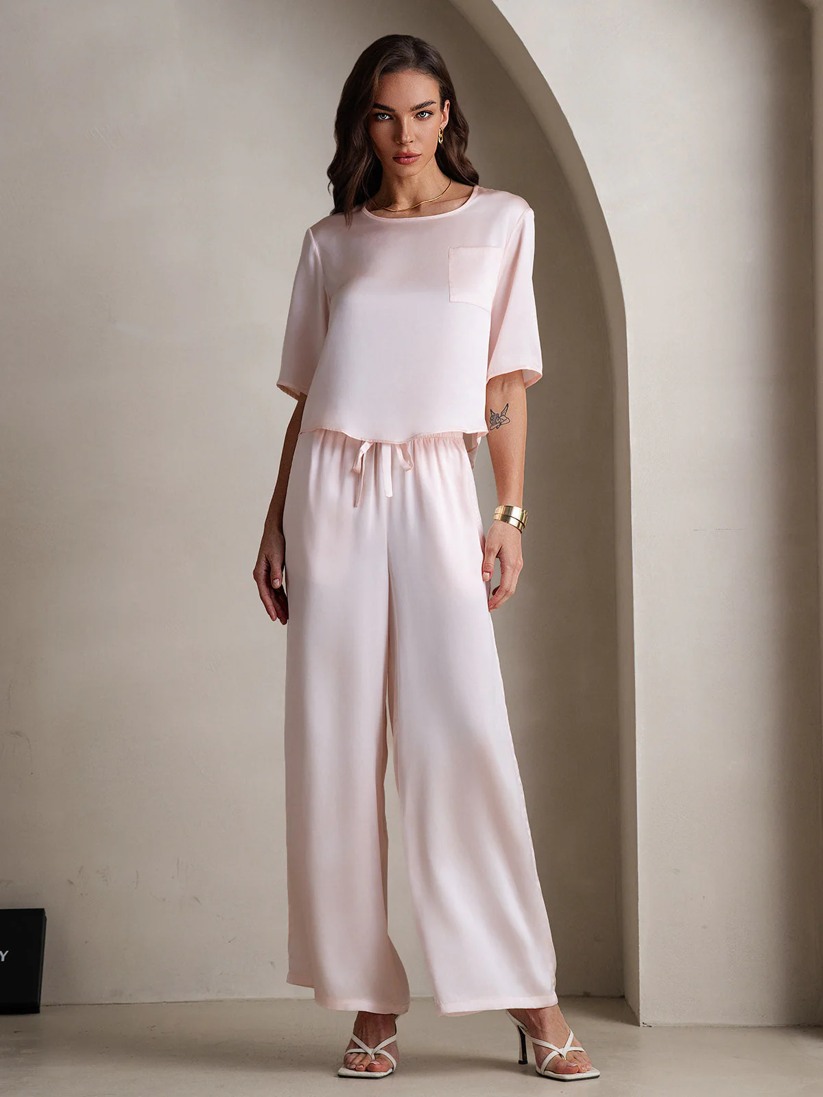 Women's Pure Silk Half Sleeve Round Neck Pyjamas Set - Image 19