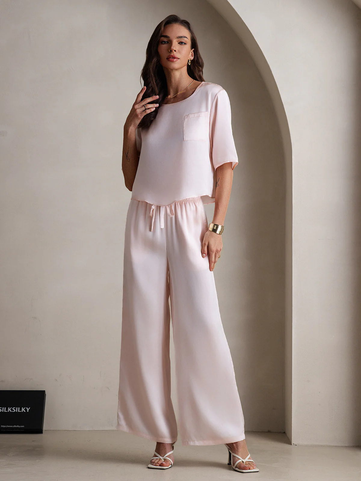 Women's Pure Silk Half Sleeve Round Neck Pyjamas Set - Image 21