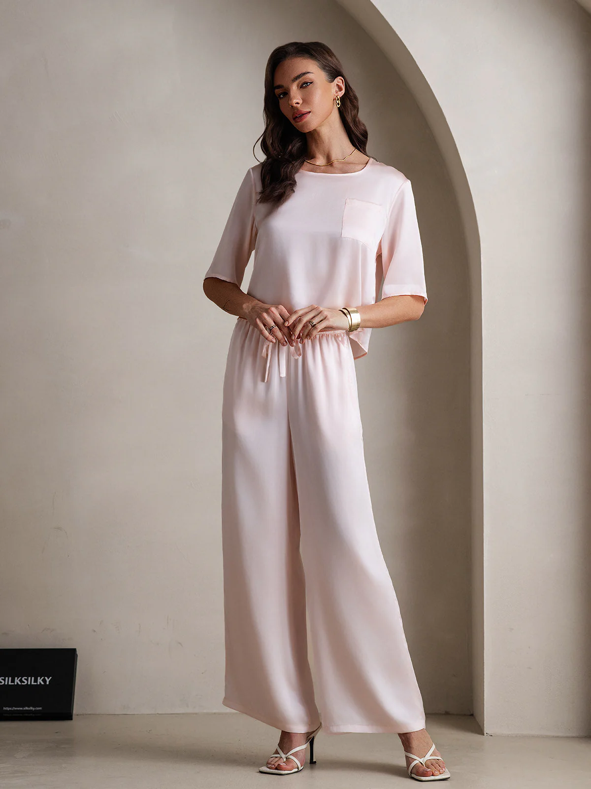 Women's Pure Silk Half Sleeve Round Neck Pyjamas Set - Image 23