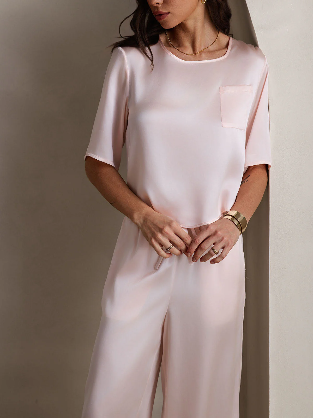 Women's Pure Silk Half Sleeve Round Neck Pyjamas Set - Image 25