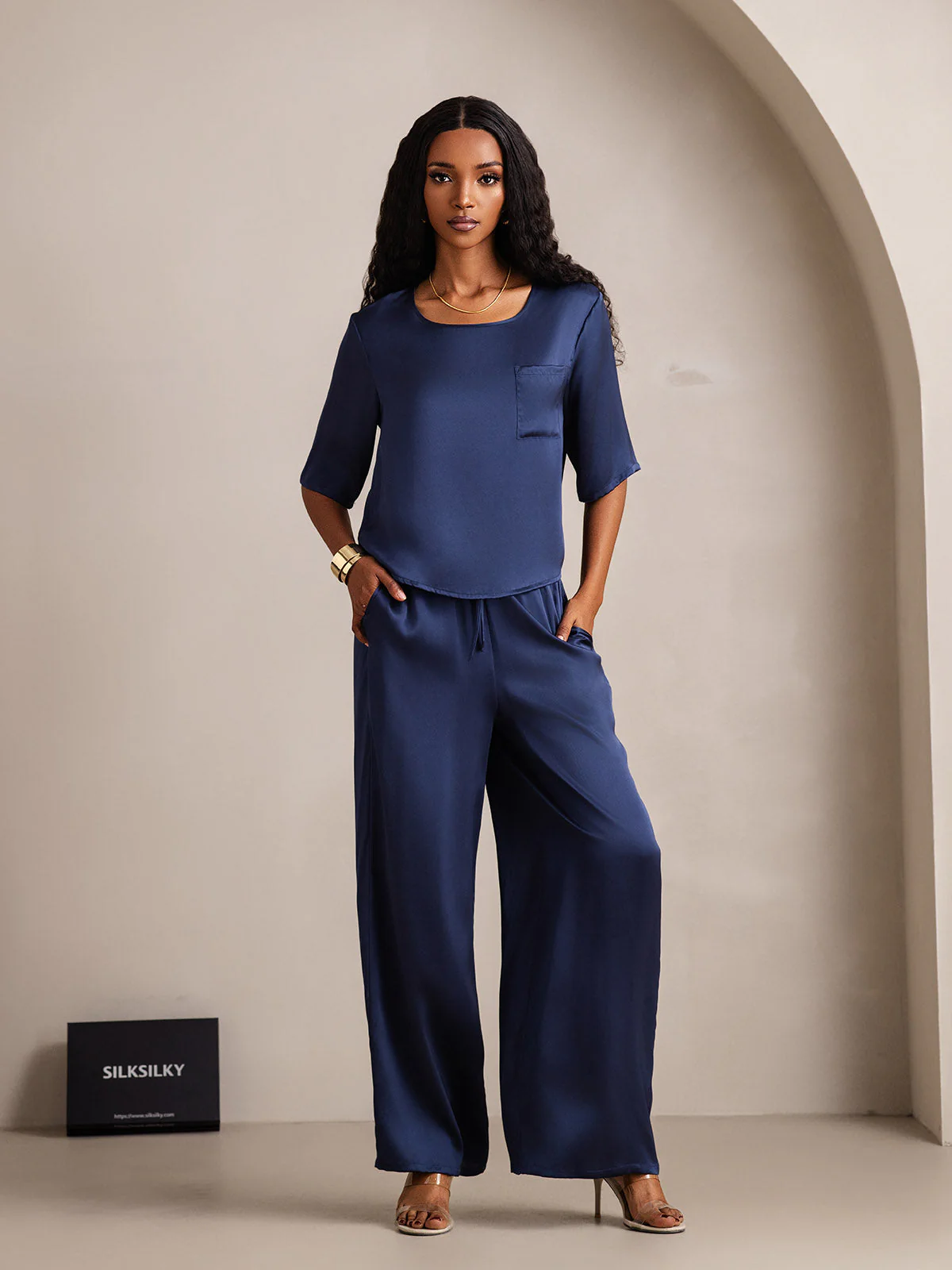 Women's Pure Silk Half Sleeve Round Neck Pyjamas Set - Image 27