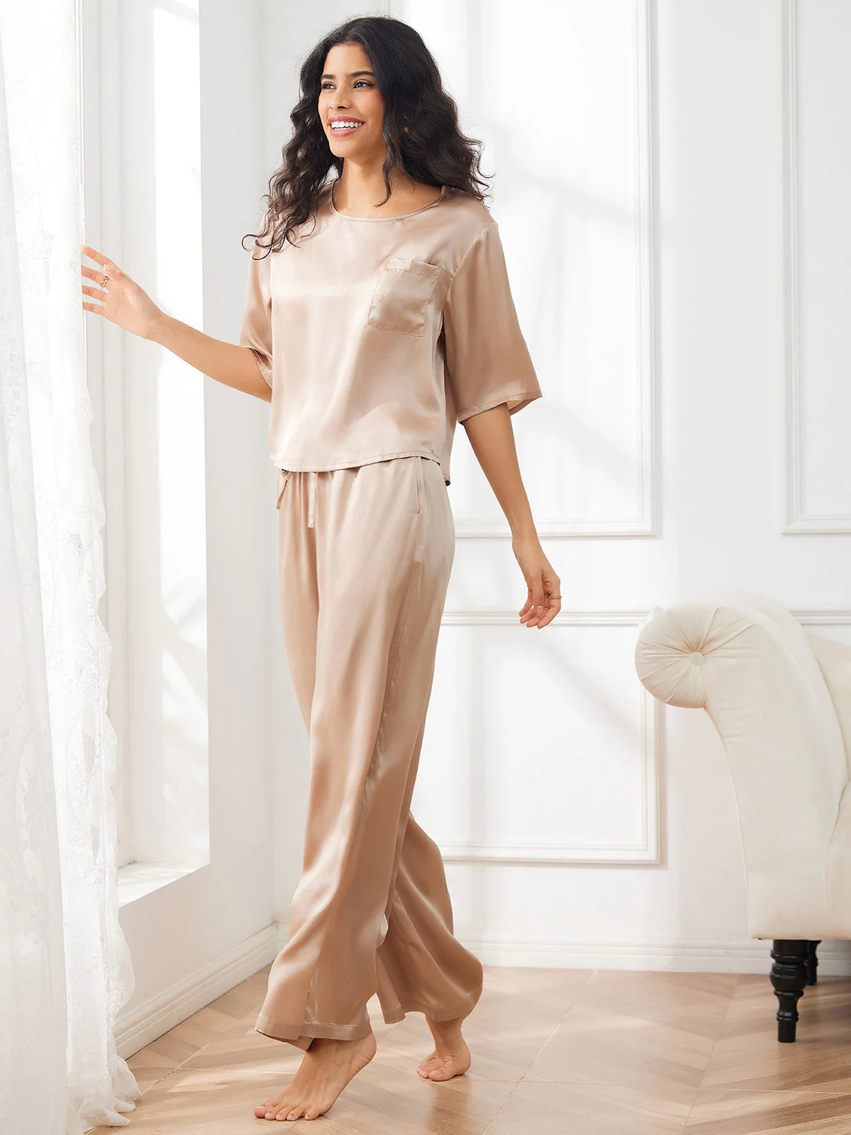 Women's Pure Silk Half Sleeve Round Neck Pyjamas Set - Image 4