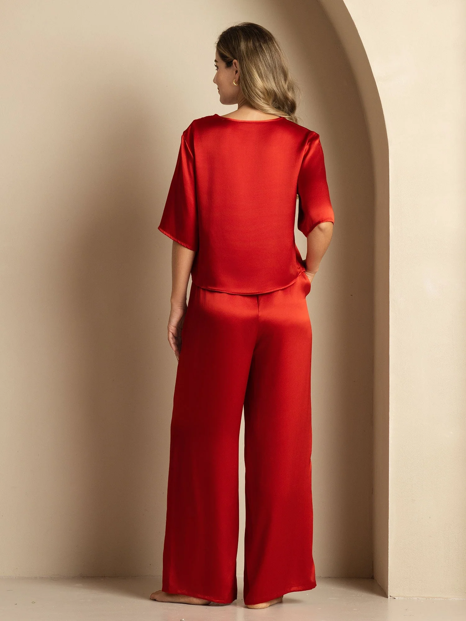 Women's Pure Silk Half Sleeve Round Neck Pyjamas Set - Image 46