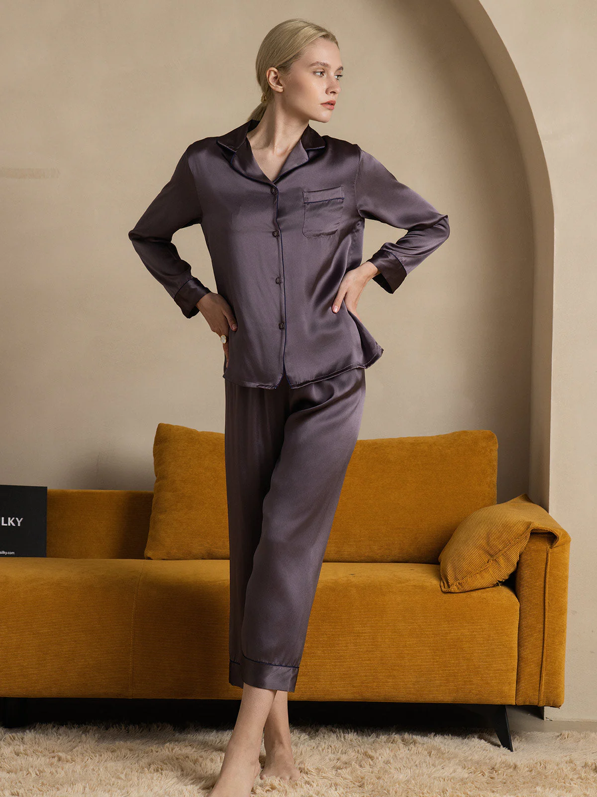 Women's Pure Silk Long Sleeve Button Up Pyjamas Set - Image 32