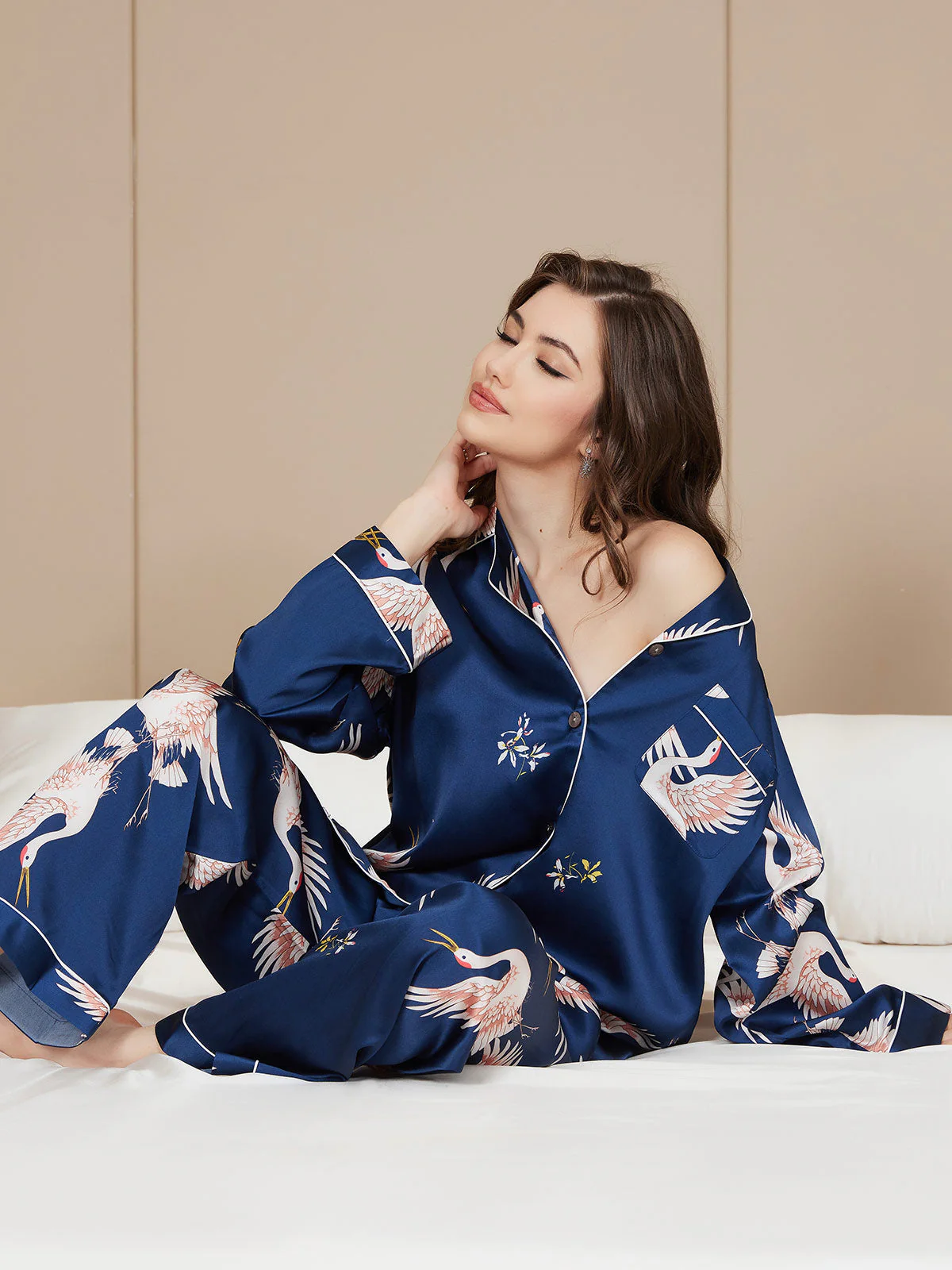 19Momme Women's Pure Silk Crane Print Long Sleeve Notch Collar Pyjamas Set - Image 18