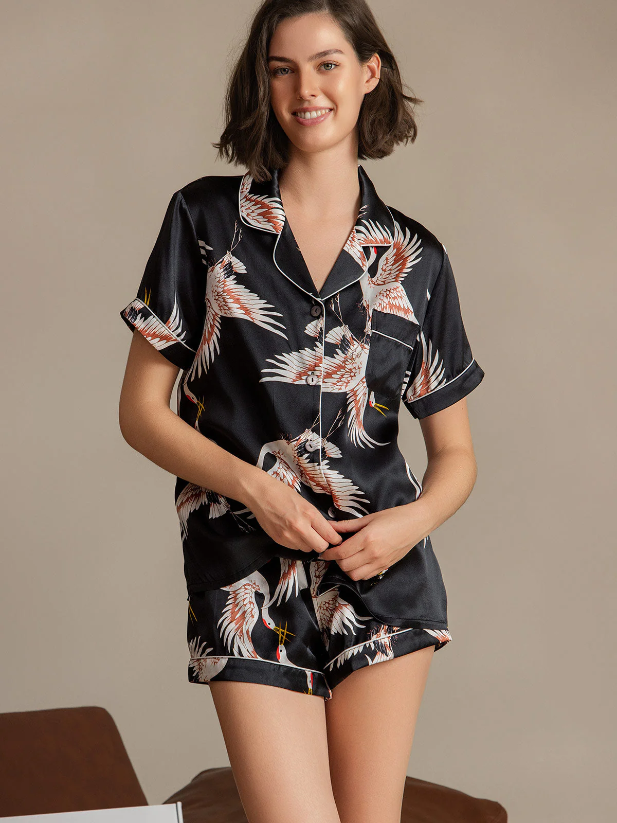 19Momme Women's Pure Silk Crane Print Short Sleeve Pyjamas Set - Image 23