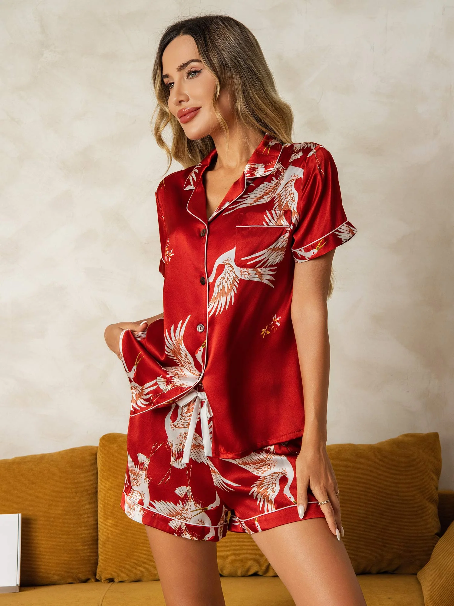 19Momme Women's Pure Silk Crane Print Short Sleeve Pyjamas Set - Image 7